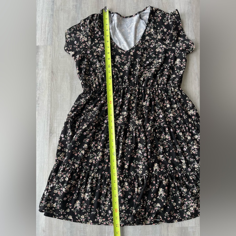 NO BOUNDARIES Floral Black Dress V-Neck Flutter Sleeves Size XXL - Picture 3 of 6